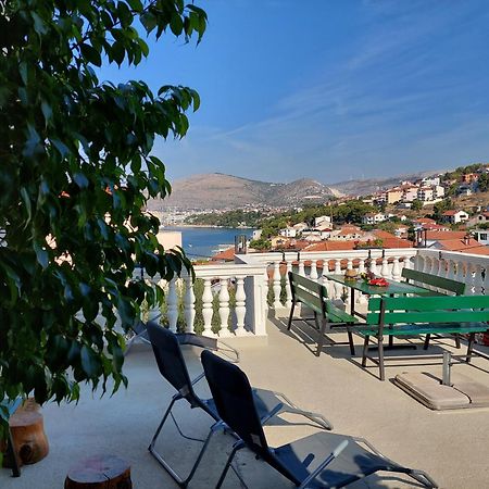 Apartments Gracia & Toni Trogir Exterior foto