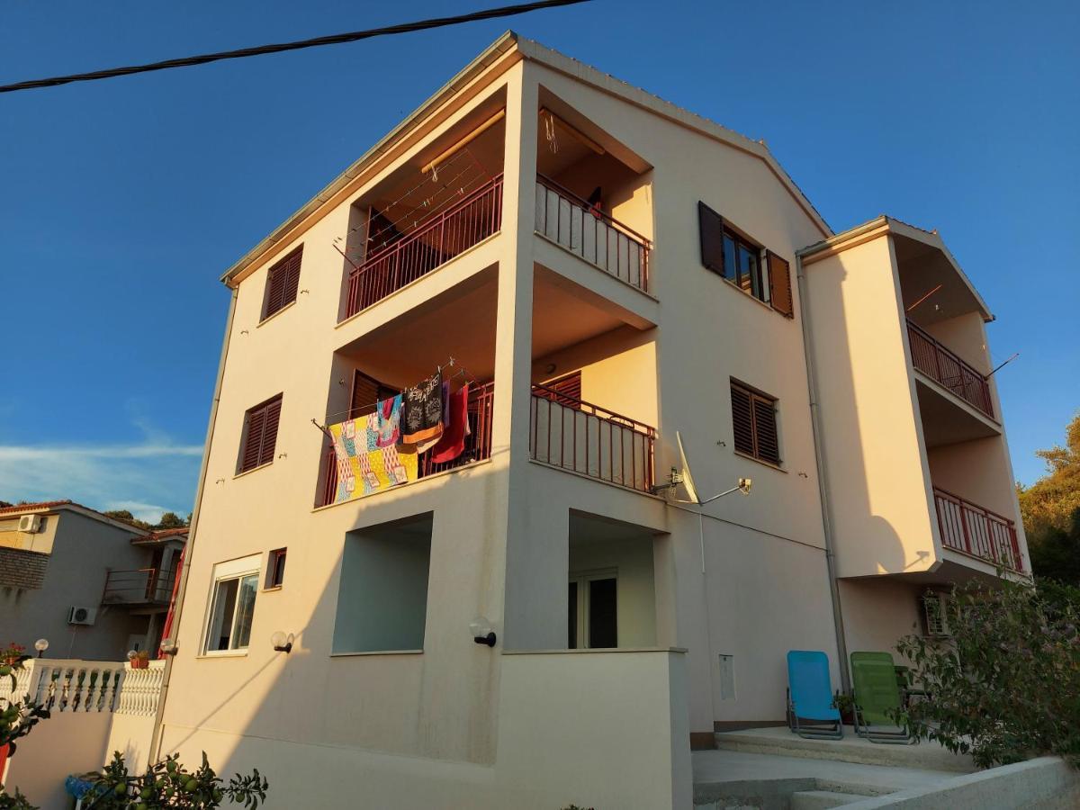 Apartments Gracia & Toni Trogir Exterior foto