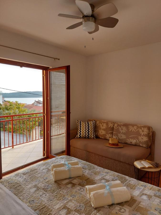 Apartments Gracia & Toni Trogir Exterior foto