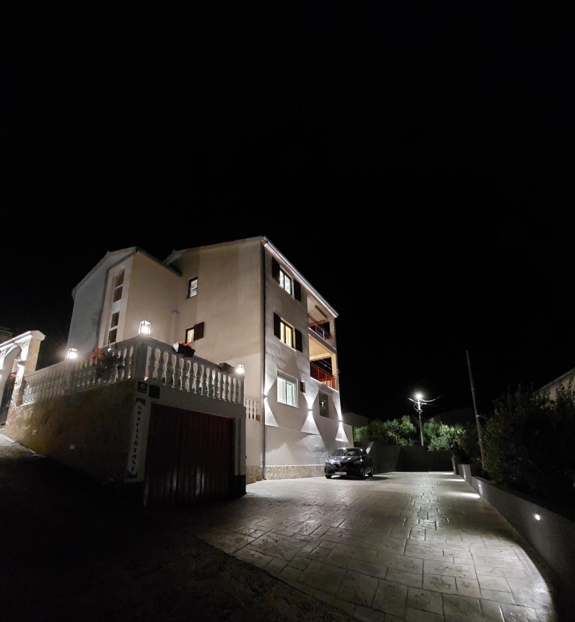Apartments Gracia & Toni Trogir Exterior foto